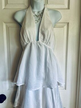 aphrodite molded bust angel sleeve wrap dress embroidered white Women's Dresses Aphrodite Molded Bust Angel Sleeve Wrap Dress Embroidered White XL by Selfie Leslie